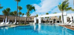 Sunlife Ambre Resort & Spa