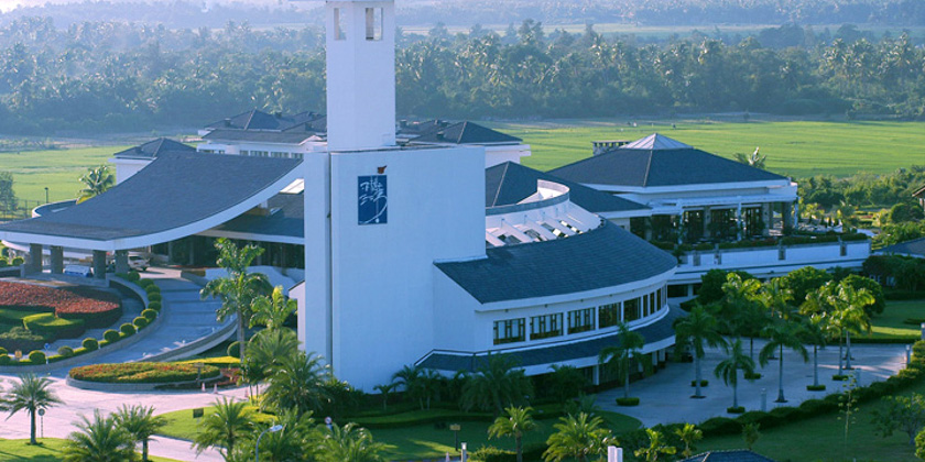 Yalong Bay Golf Clubhouse