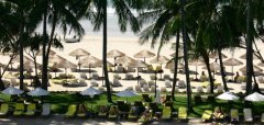 Le Meridien Phuket Beach Resort