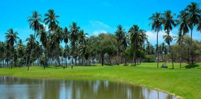 Shangri-La's Golf and Country Club