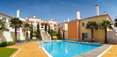 Praia Del Rey The Village and Beach Front